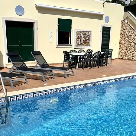 Villa Hermano With Views And Private Pool