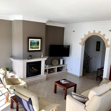 Villa Hermano With Views And Private Pool *
