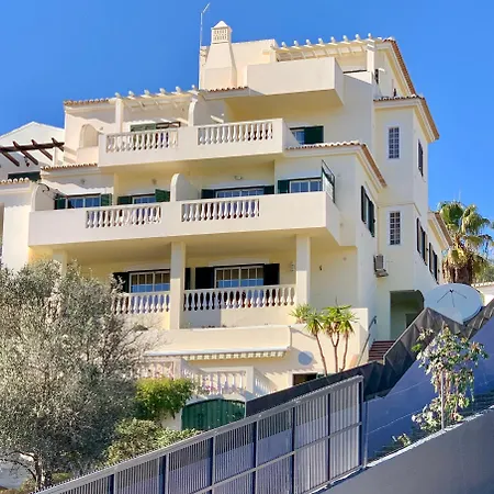 Hermano With Views And Private Pool 라고스